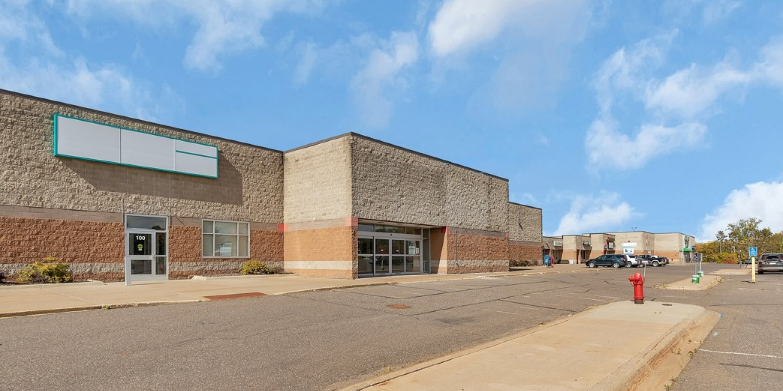 Retail Suite for Lease in Pine City 